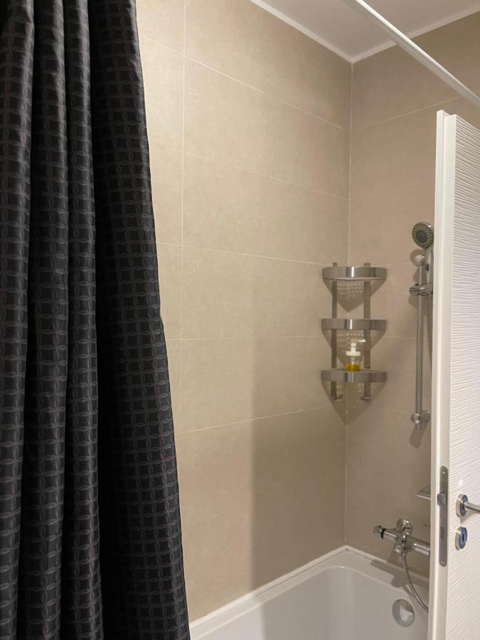 Energy Luxury Apartment Near Presidential Palace Bucarest Esterno foto