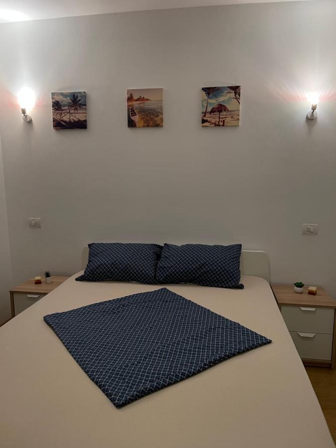 Energy Luxury Apartment Near Presidential Palace Bucarest Esterno foto