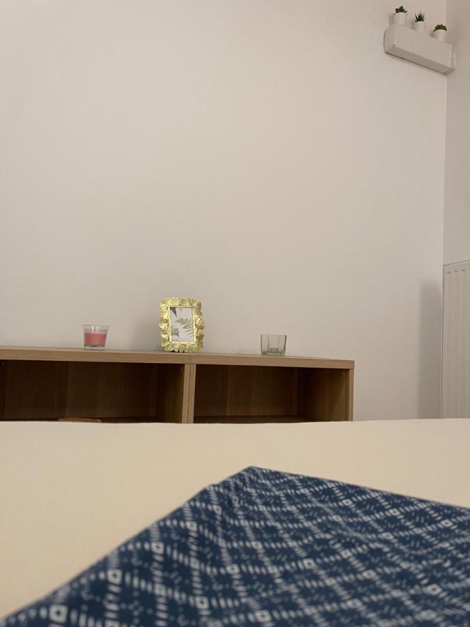 Energy Luxury Apartment Near Presidential Palace Bucarest Esterno foto