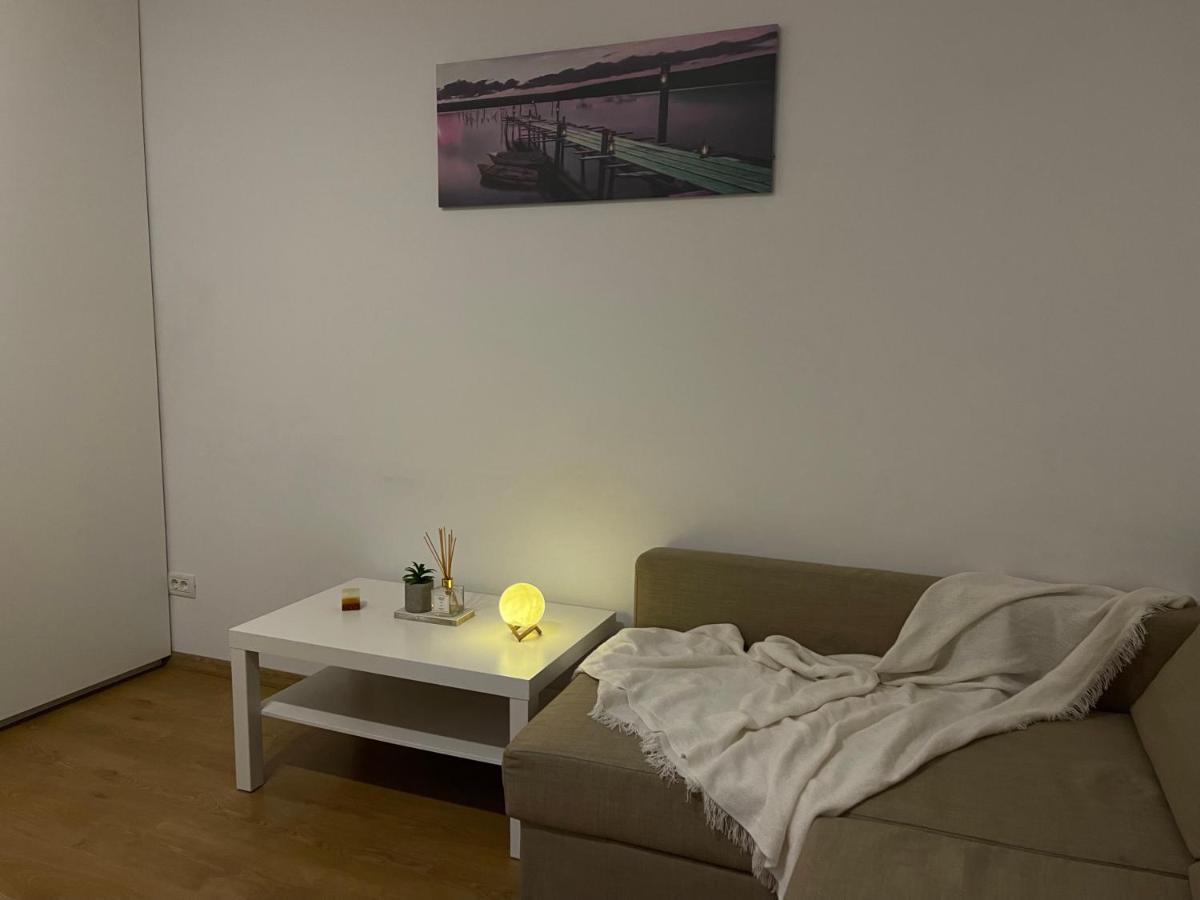 Energy Luxury Apartment Near Presidential Palace Bucarest Esterno foto